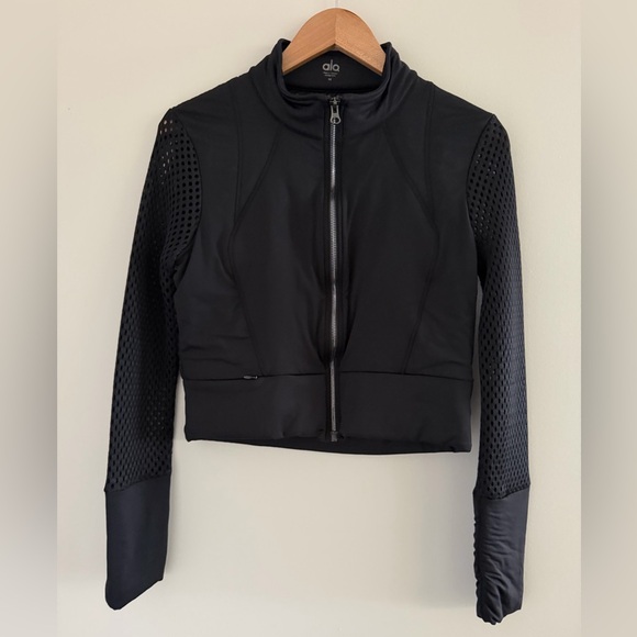 ALO Yoga Jackets & Blazers - ALO Yoga Black Bomber Jacket with Mesh Sleeves and Back Size Medium